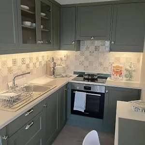 Andis Meadow Apartment